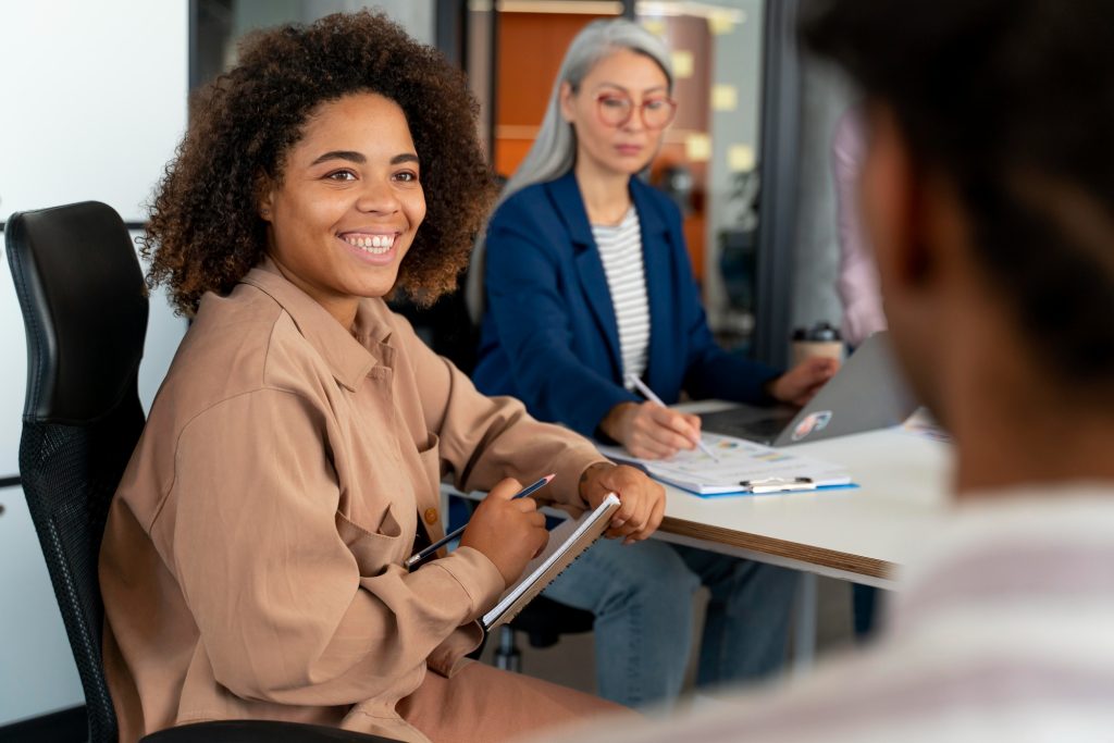 Recrutement international : transformer la pénurie de talents